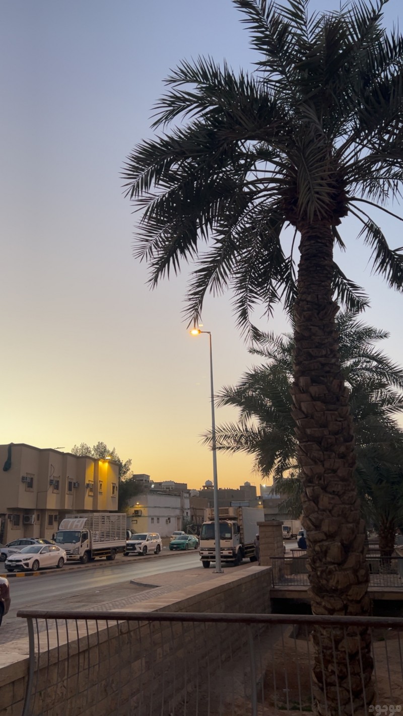 توصيل الى جمعية خيرية تاخذ الاثاث المستعمل بالرياض 0553514375 تستقبل الاثاث )