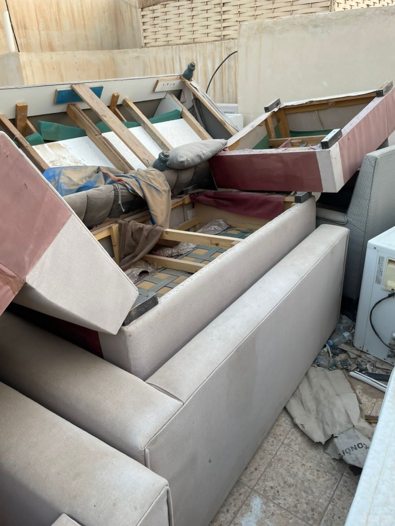 ديناا يشيلون الاثاث القديم بالرياض 0551977610