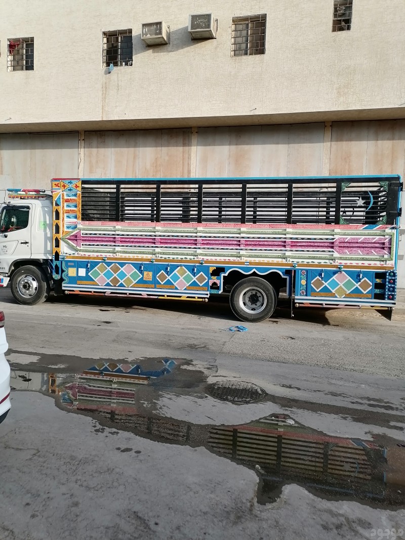 لوري نقل عفش من الرياض الى الدمام 0556943396 جدة مكه المدينة القصيم بريدة خميس مشيط الهفوف المبرز حفر الباطن حائل نجران 