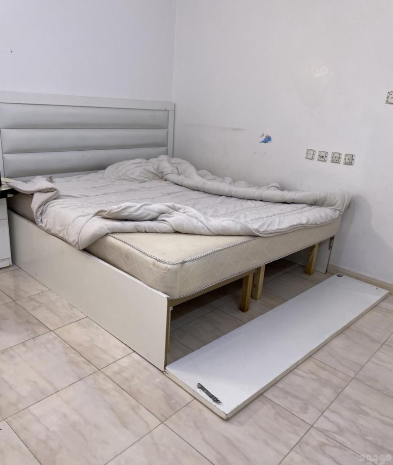 نقل عفش داخل و خارج الرياض 0575907703