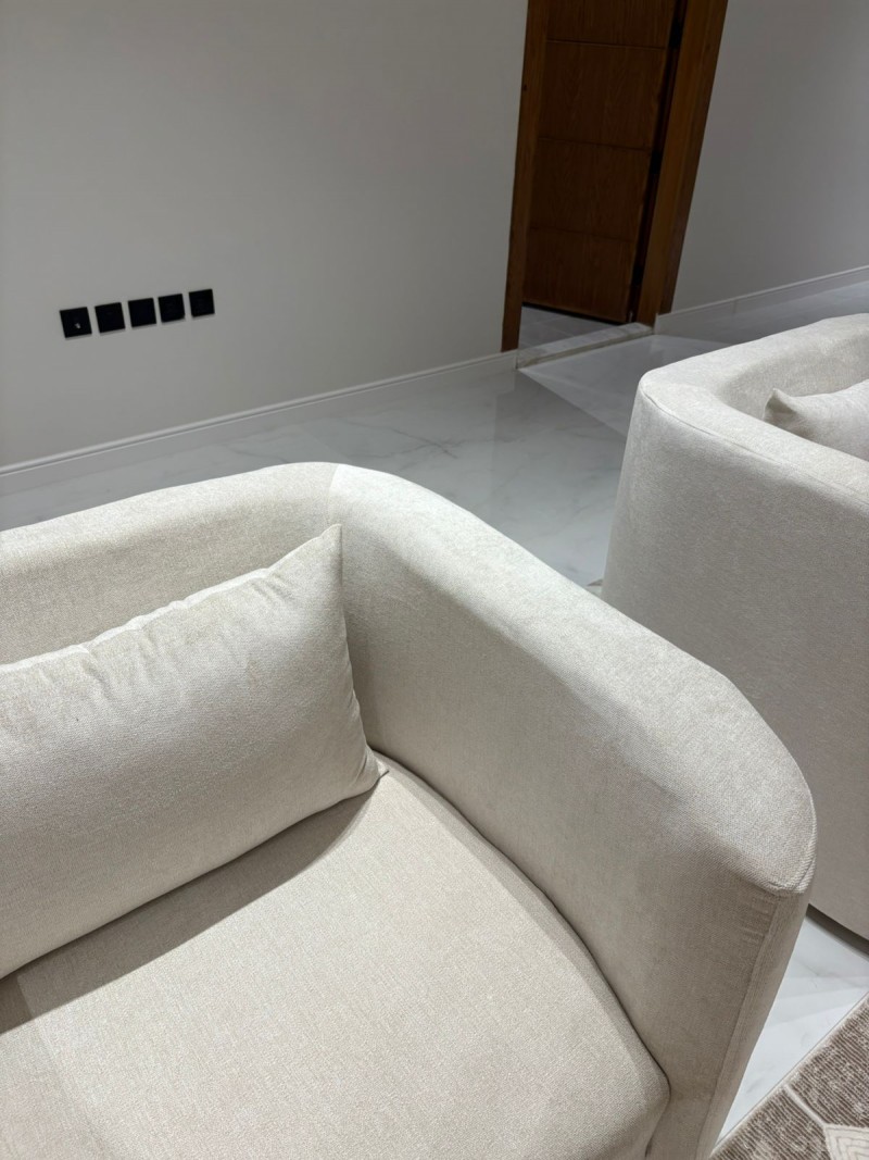 تخلص من العفش القديم بالرياض 0508857593