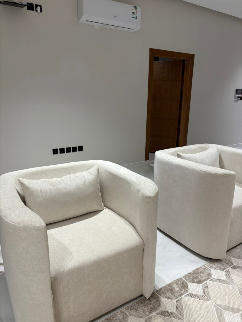 تخلص من العفش القديم بالرياض 0508857593