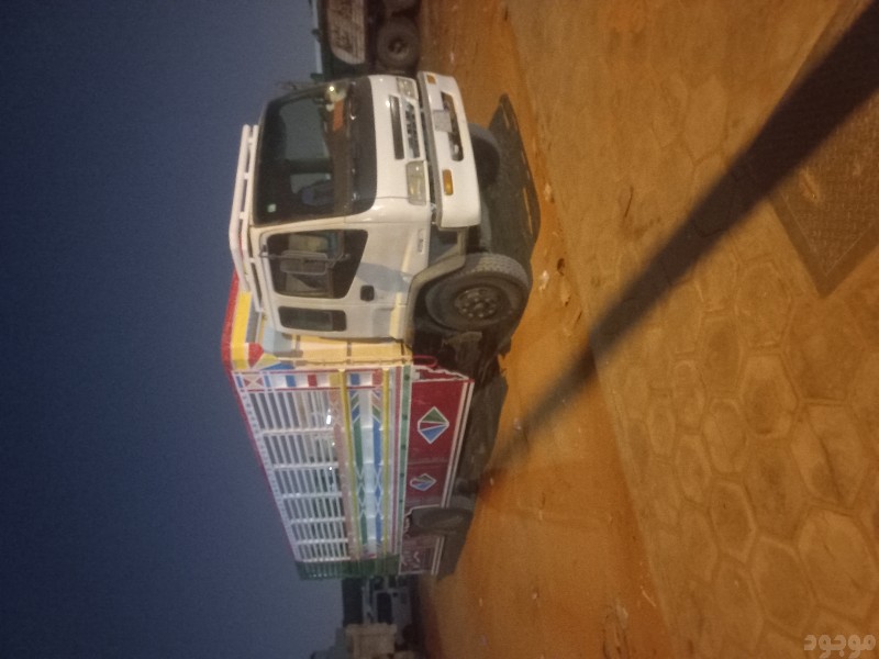 طش الاثاث القديم بالرياض التخلص من الاثاث القديم  رمي الأثاث القديم بالرياض 0561346756