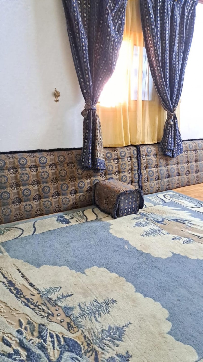 دينا طش الاثاث القديم بالرياض 0559656725