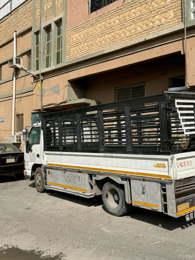 طش الاثاث الخربان 0508857593 و طش الاثاث التالف 