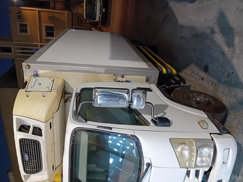 تريلا نقل عفش داخل وخارج الرياض 0550594502