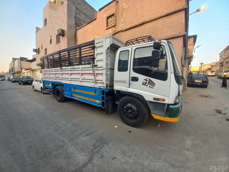 دينا نقل عفش بالرياض 0567781387 | نقل اثاث داخل الرياض 