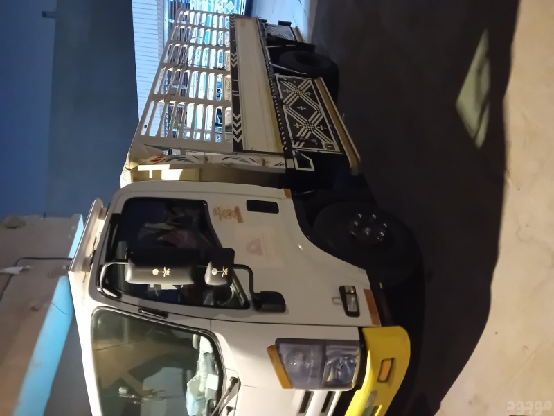 تريلا نقل عفش داخل وخارج الرياض 0550594502