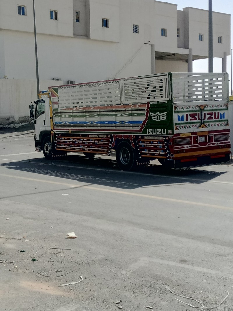 دينا نقل عفش خارج الرياض 0567781387