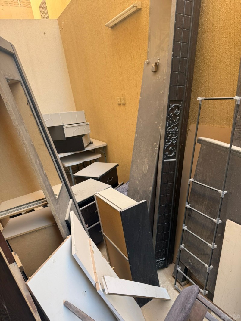 دينا طش ورمي الاثاث المستعمل والقديم بالرياض 0567781387