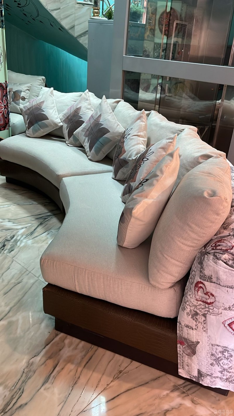 راعي دينا نقل عفش حي الريان 0559803796