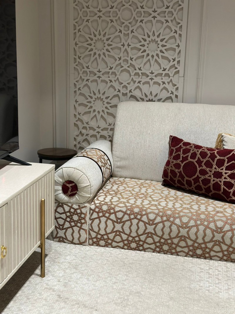 دينا توصيل اثاث الي الجمعيه الخيريه 