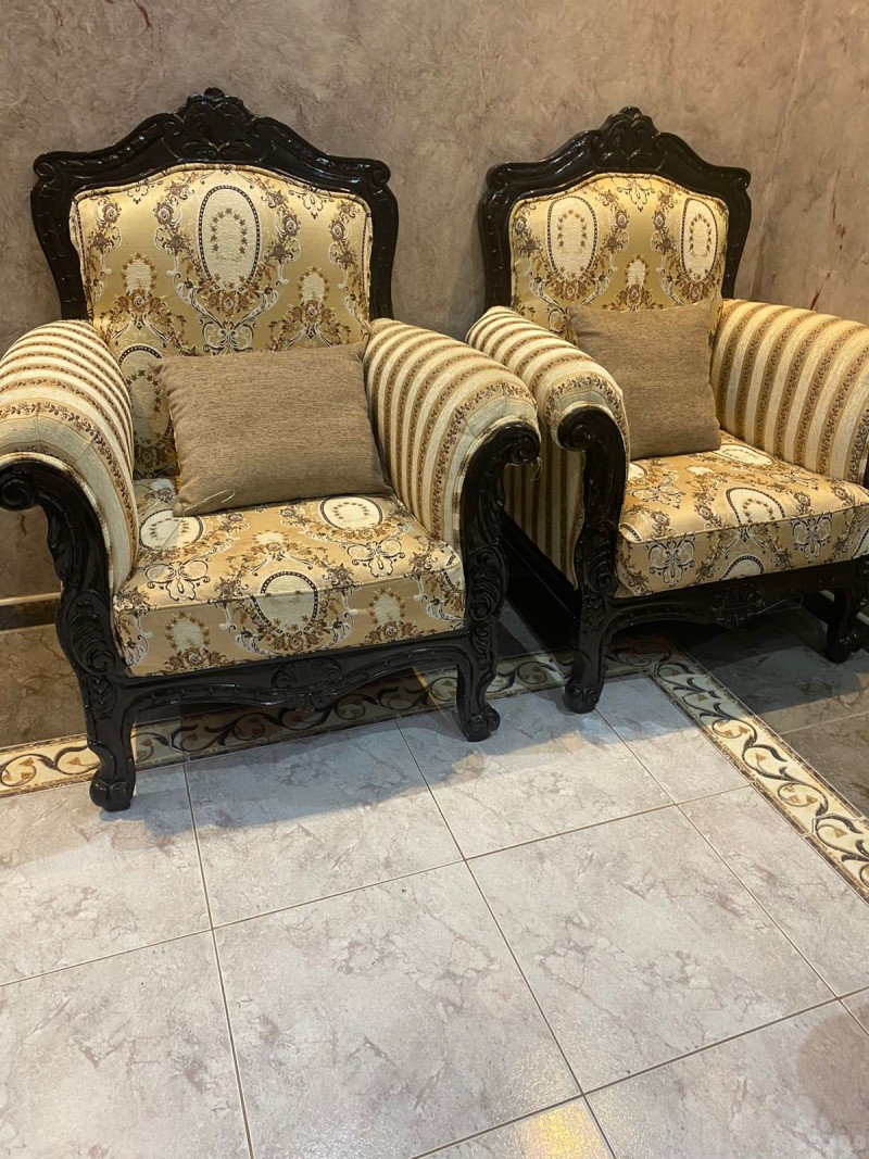 الليشيلون الاثاث القديم بالرياض 0551977610