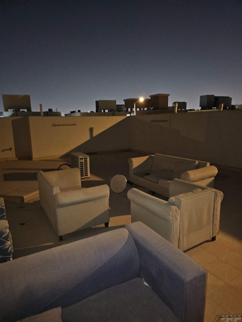 الليشيلون الاثاث القديم بالرياض 0551977610