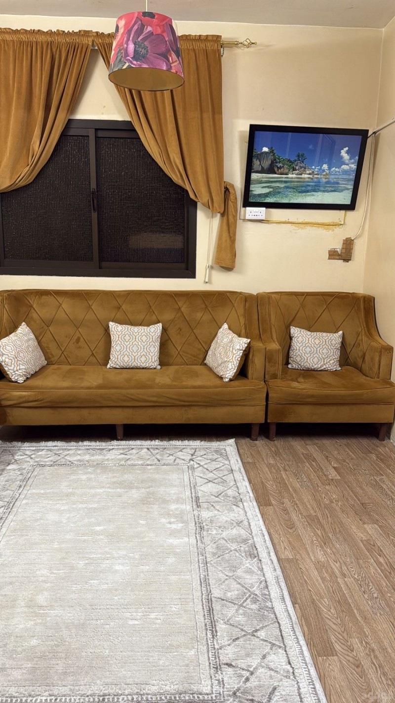 دينا توصيل الاثاث لي الجمعيه الخيريه بالرياض حي النرجس 0504160855 