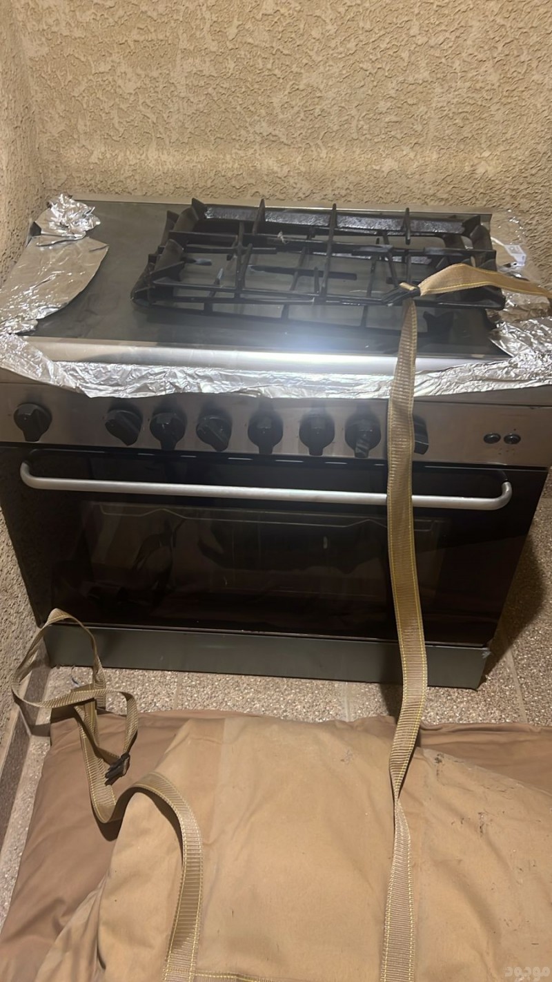 دينا طش الأثاث القديم بالرياض تخلص من كل أنواع الأثاث القديم بالرياض 0531884852