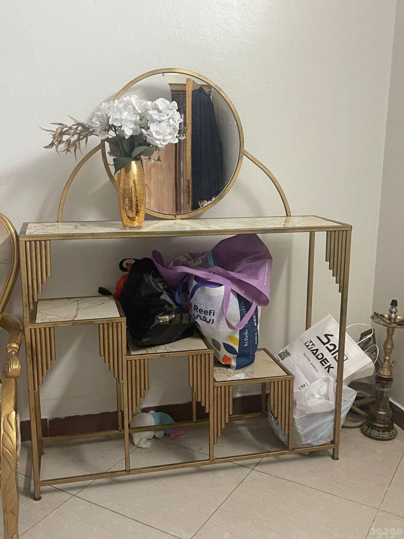 دينا طش الأثاث القديم بالرياض تخلص من كل أنواع الأثاث القديم بالرياض 0531884852