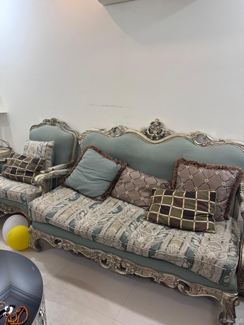 الليشيلون الاثاث القديم بالرياض 0551977610