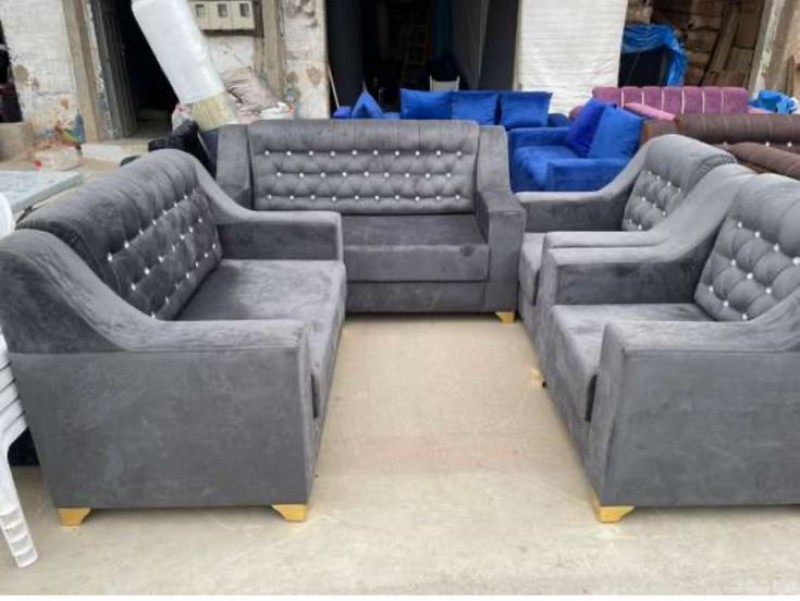 دينا نقل عفش بالرياض والتخلص من الاثاث القديم 0557573607 