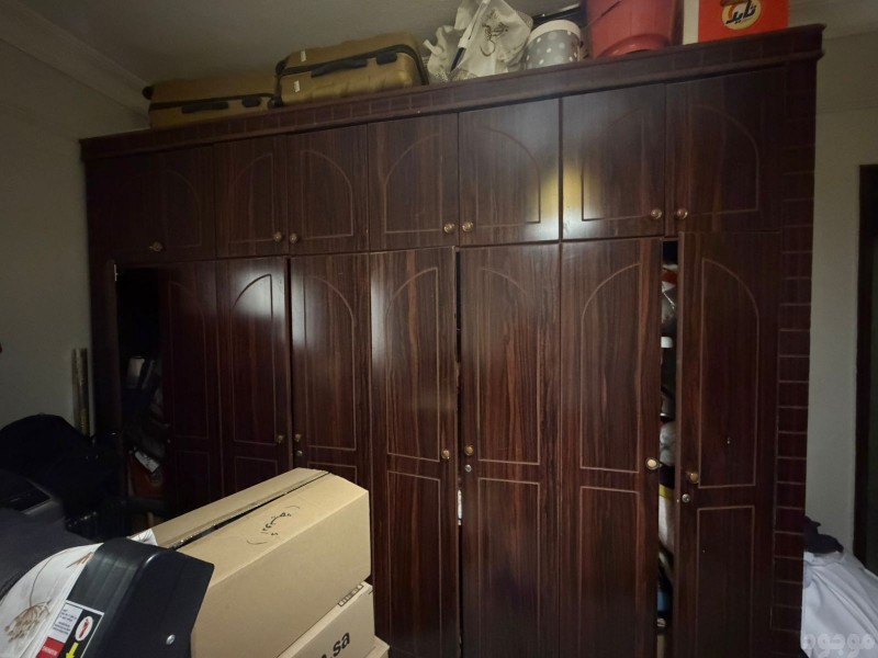 التخلص من الاثاث القديم بالرياض طش ورمي مخلفات العفش التالف بالرياض دينا تشيل أثاث تالف بالرياض تنظيف المنازل والشقق والفلل والمكاتب اتصل الان نجيلك إلين باب بيتك نخدم كل أحياء الرياض 