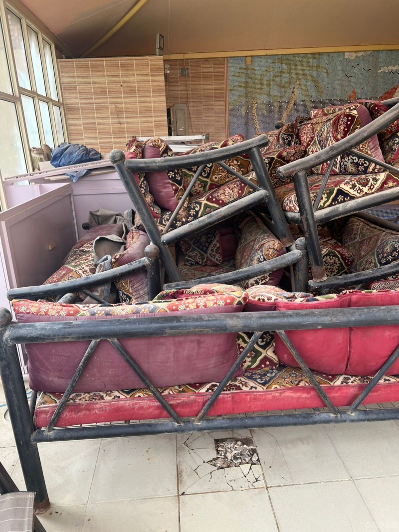 ديناا يشيلون الاثاث القديم بالرياض 0551977610