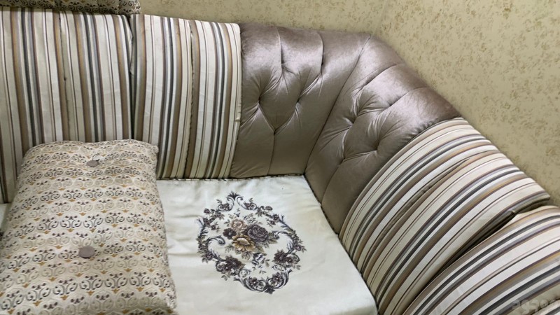 ديناا يشيلون الاثاث القديم بالرياض 0551977610