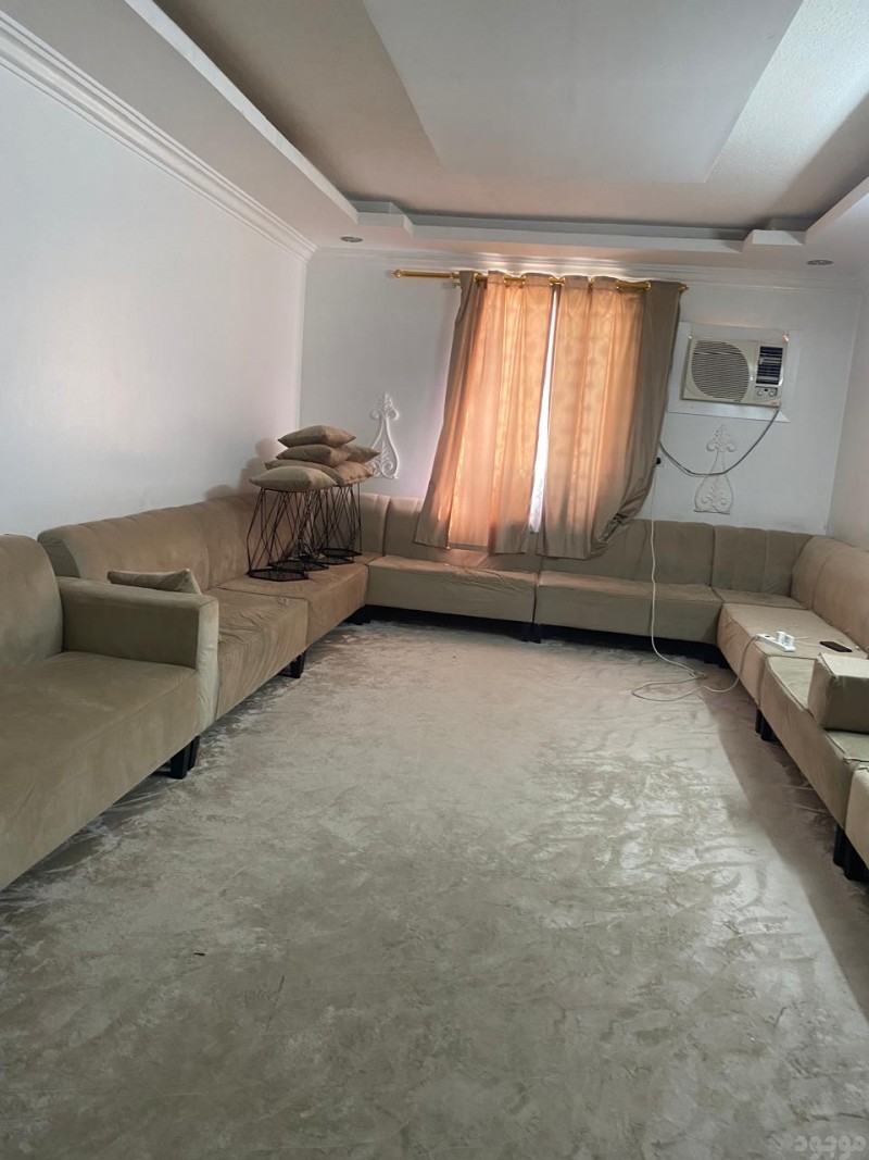 الليشيلون الاثاث القديم بالرياض 0551977610