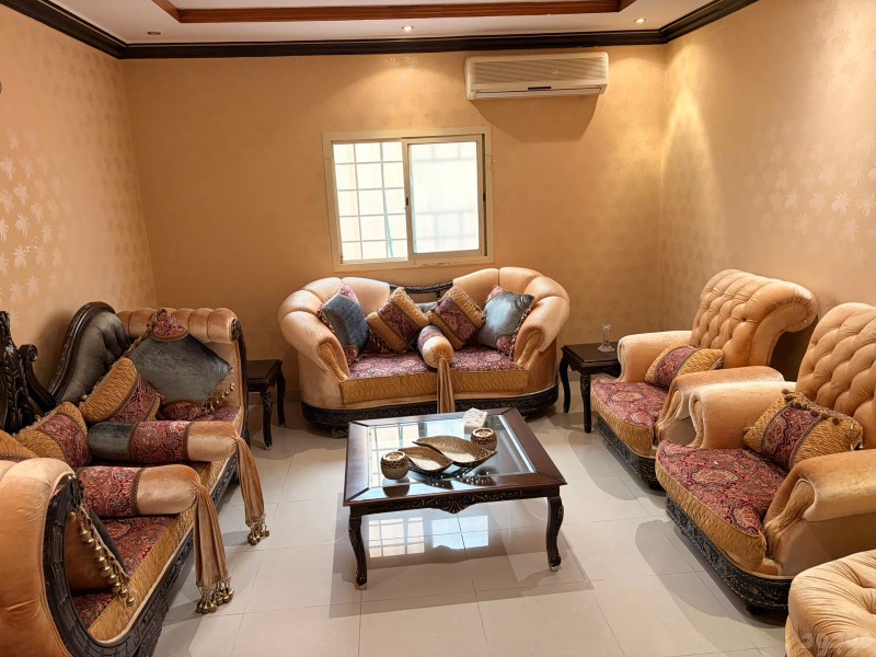 الليشيلون الاثاث القديم بالرياض 0551977610